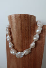 Load image into Gallery viewer, Chunky Baroque Pearl Necklace