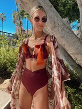 Load image into Gallery viewer, The Landyn Shell Necklace