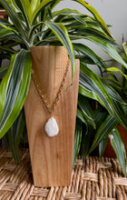 Load image into Gallery viewer, Elbow Cay Necklace
