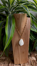 Load and play video in Gallery viewer, Elbow Cay Necklace
