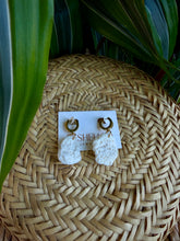 Load image into Gallery viewer, The Man-O-War Cay Earrings
